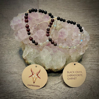 Capricorn Zodiac Bracelet - Black Onyx, Labradorite, Garnet