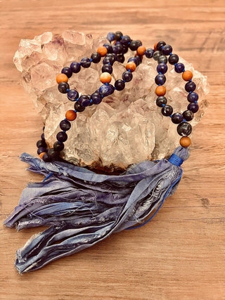 Sodalite & Sandalwood Mala